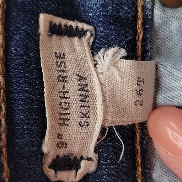 Madewell Jeans 9" High Rise Button Fly Frayed Cuffs Size 27T - Picture 13 of 13